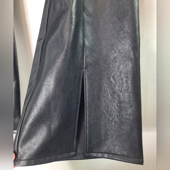 PAIGE Mesa Pant - Black Faux Leather Size 10 women's - Picture 14 of 14